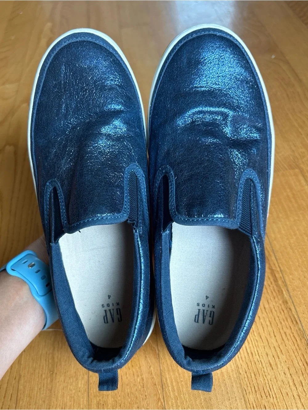Gap Metallic Blue Smiley Face Sneakers Shoes Sparkly Sparkle White Size 4 Youth